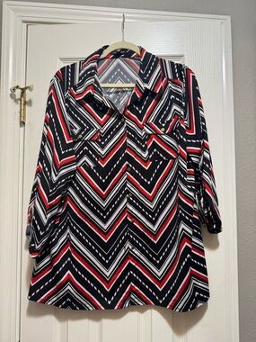 Chevron Stripe Button-Front Shirt - Black, White & Red